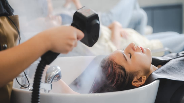 Apa Itu Service Hair Spa, Simak Manfaat, Proses, dan Hasilnya Untuk Rambut!